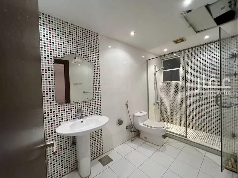 8 bedroom villa in Al Rawabi, Riyadh 17