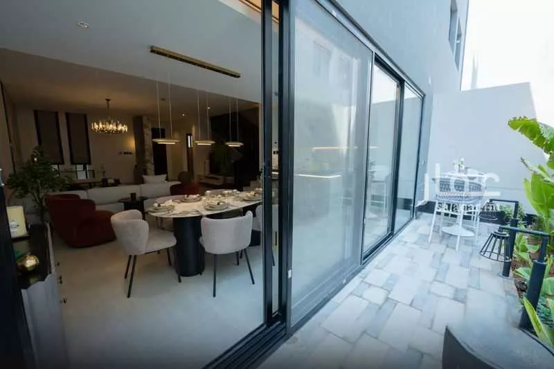 5 bedroom villa in Al Aridh, Riyadh 11