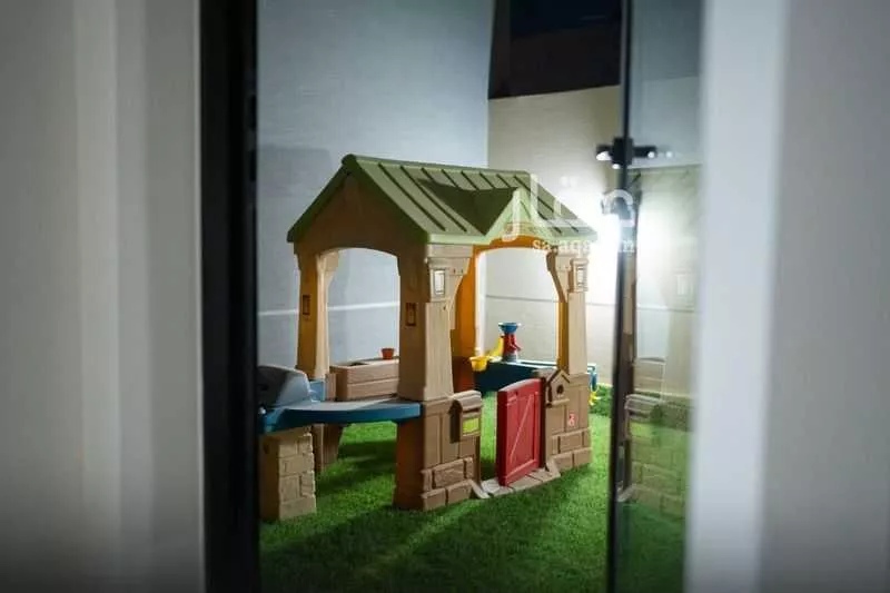 5 bedroom villa in Al Aridh, Riyadh 12