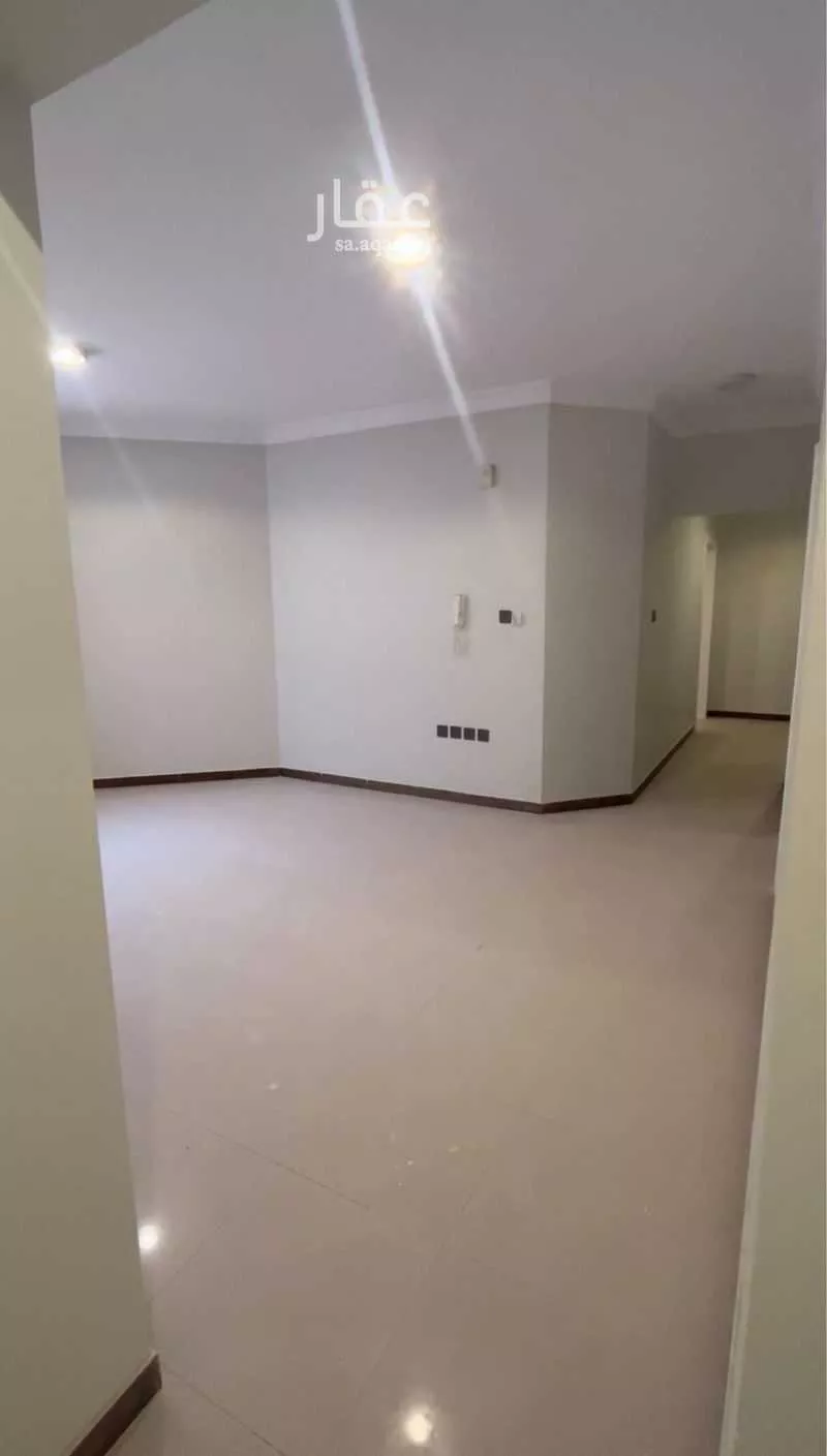 شقة 4 غرف في الملقا 1