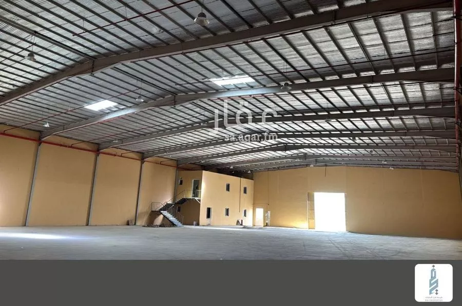 warehouse in Al Sulay, Riyadh 8