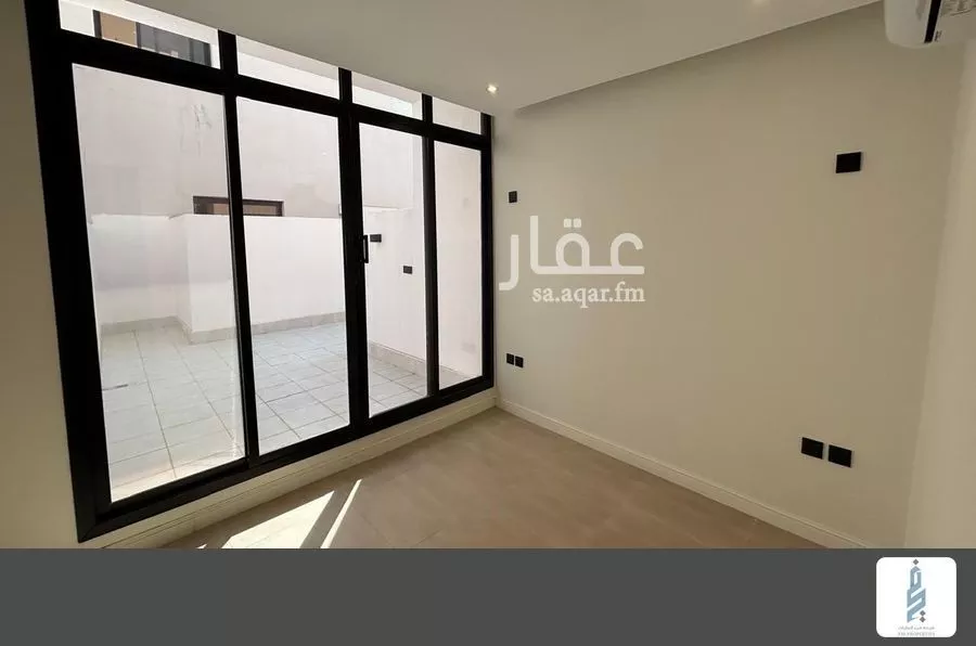 شقة 3 غرف في الملقا 4