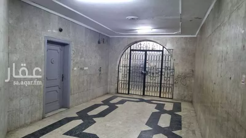 1280 sqm building in Al Rehab 2