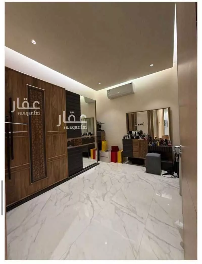 شقة 4 غرف في العارض 2