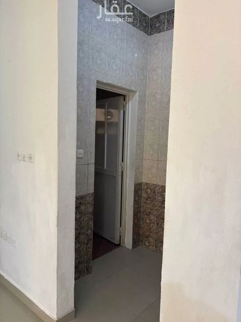 مكتب 1500 م² في الخليج 5