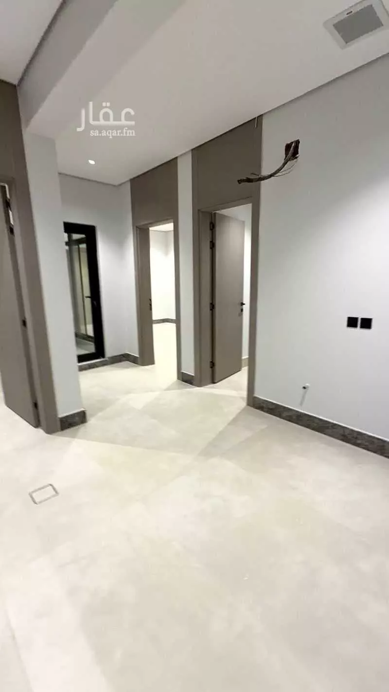 5 bedroom villa in An Nafal, Riyadh 8