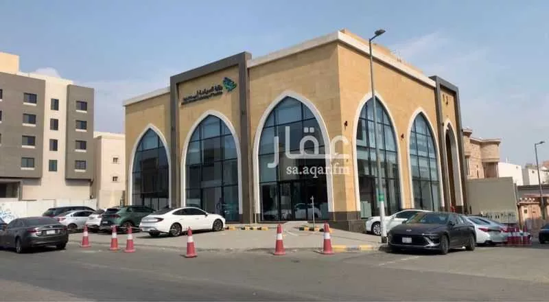 625 sqm building in Al Kakiyyah 4