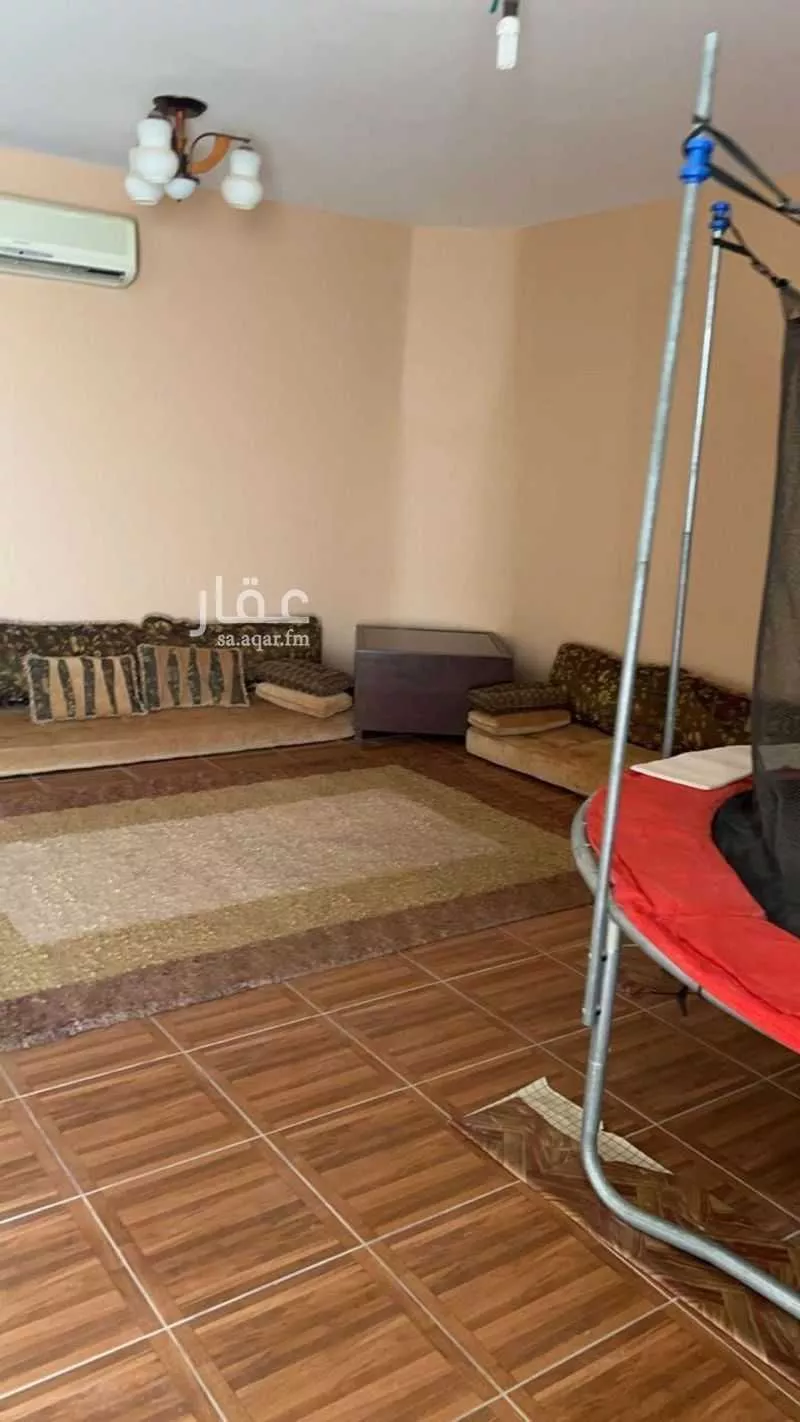 فيلا 5 غرف في العليا 3