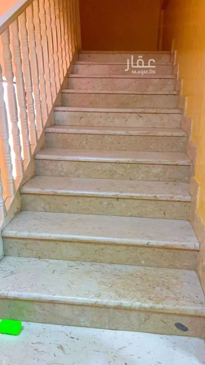 فيلا 5 غرف في العليا 2