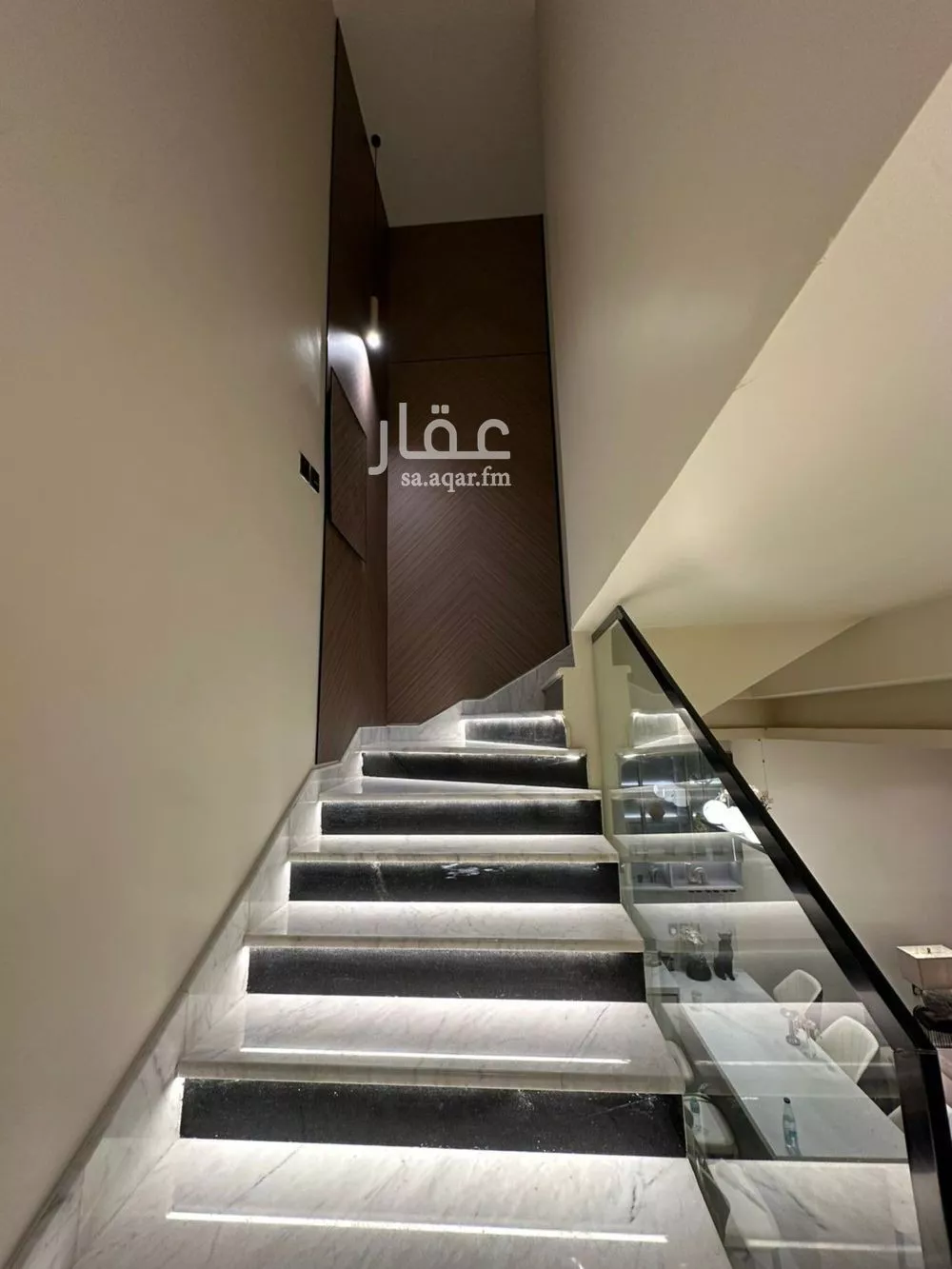 فيلا 7 غرف في العارض 3