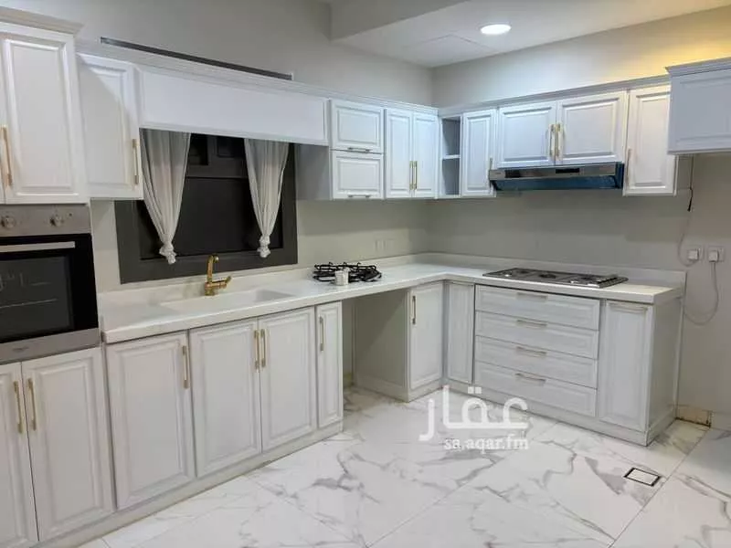 شقة 3 غرف في عرقة 2