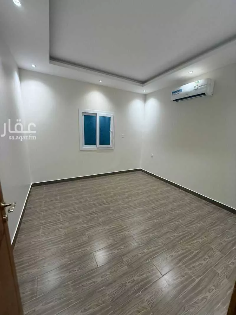 دور 4 غرف في عرقة 2