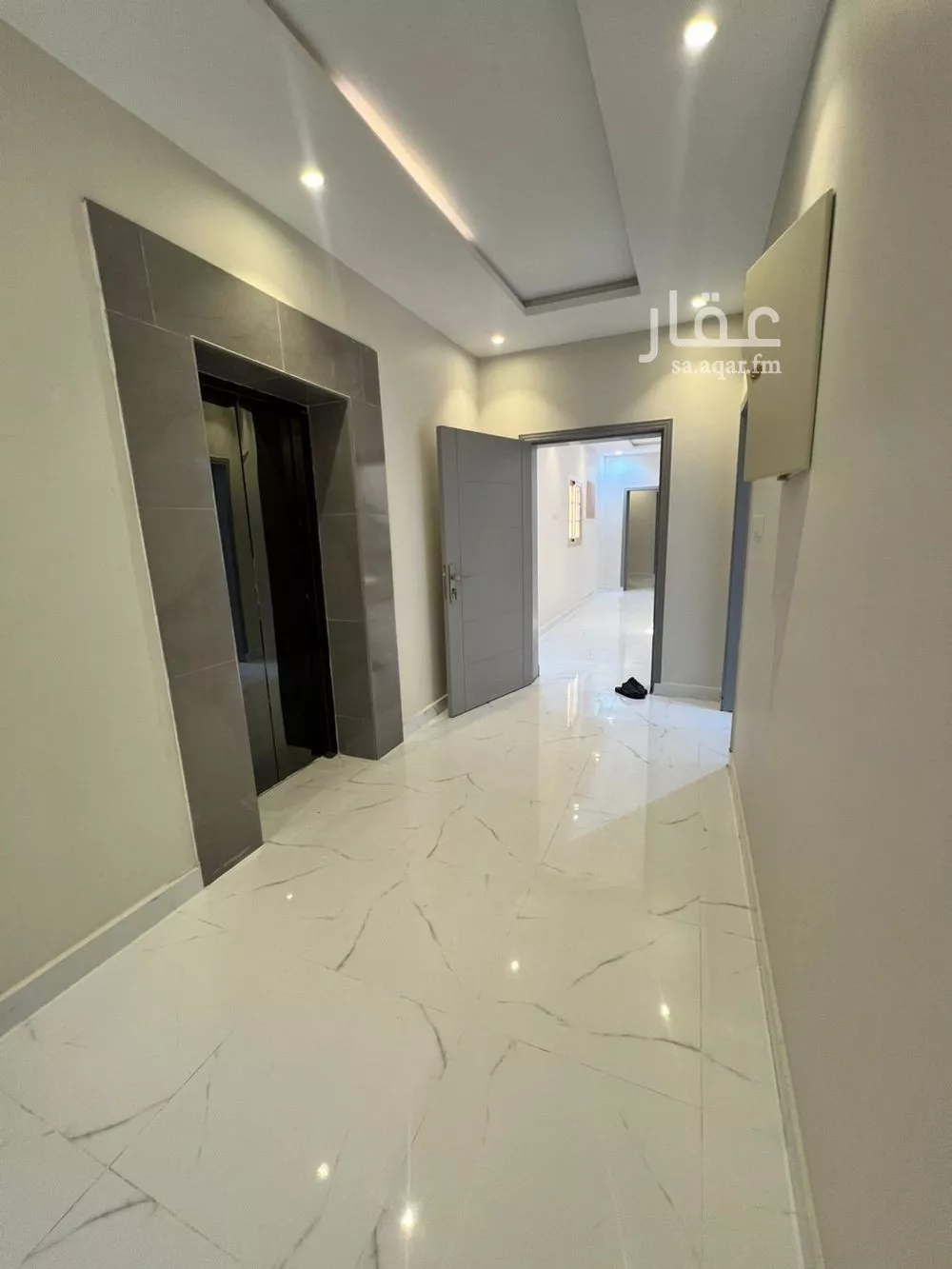 فيلا 7 غرف في الملك فهد 2