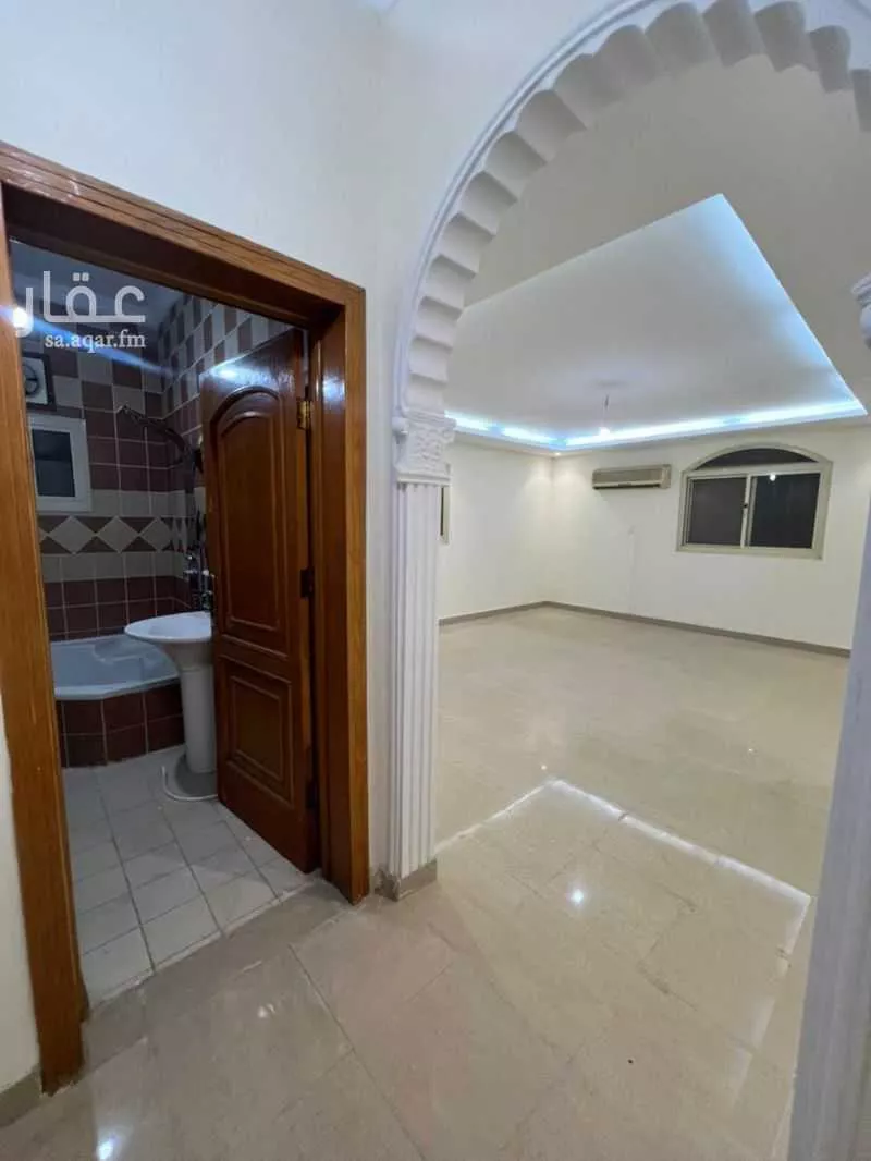 8 bedroom villa in Al Safa, Jeddah 10