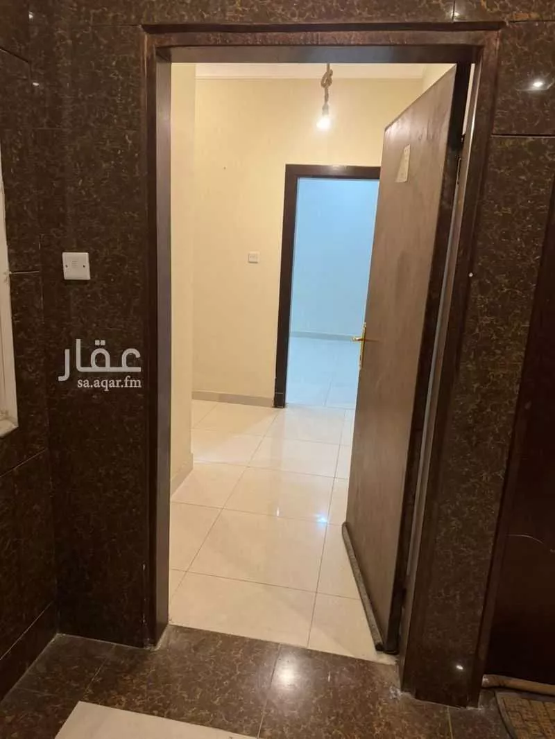 3 bedroom apartment in Al Aziziyah, Riyadh 19