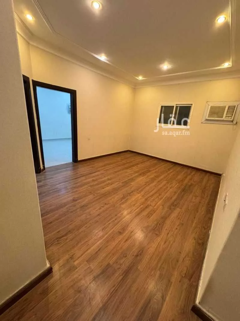 3 bedroom apartment in Al Aziziyah, Riyadh 6
