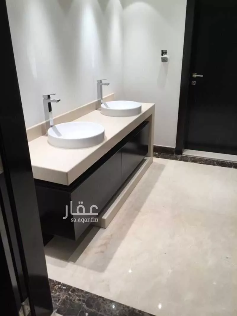 فيلا 15 غرف في لبن 1