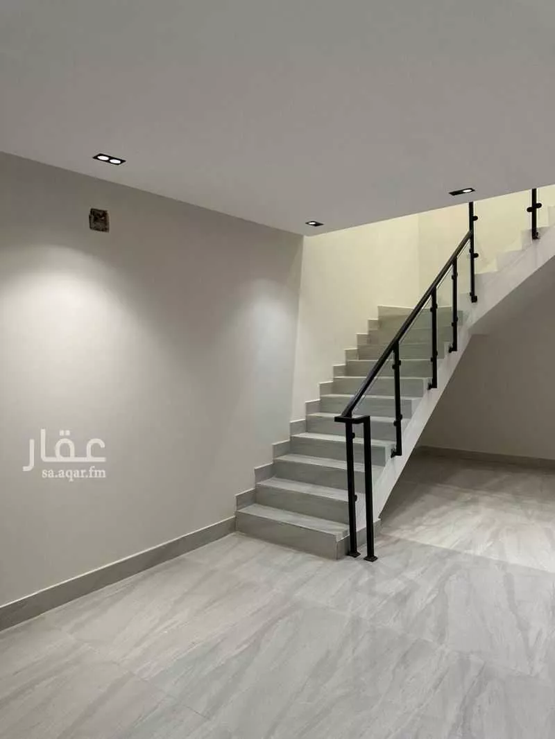 فيلا 5 غرف في طويق 2