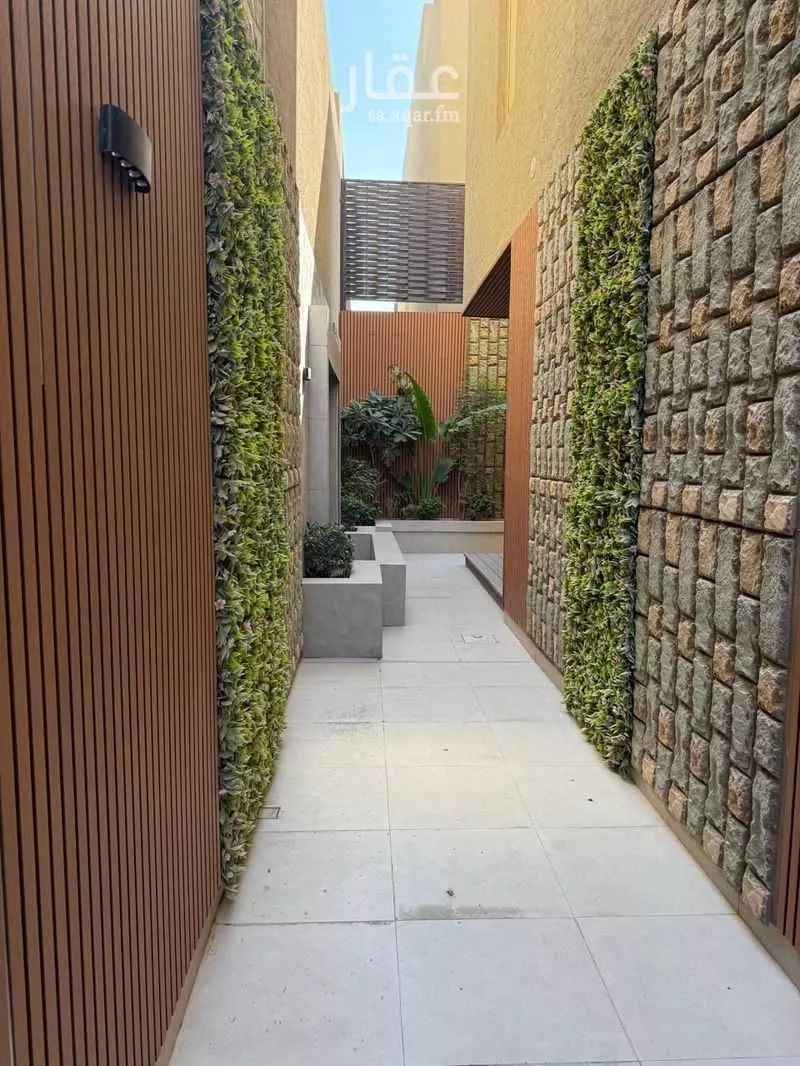 فيلا 6 غرف في العارض 3