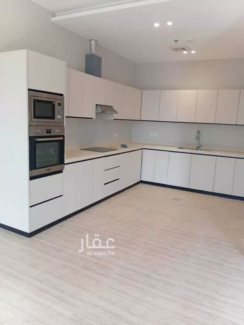 3 bedroom apartment in Al Hamra, Eastern Province 8