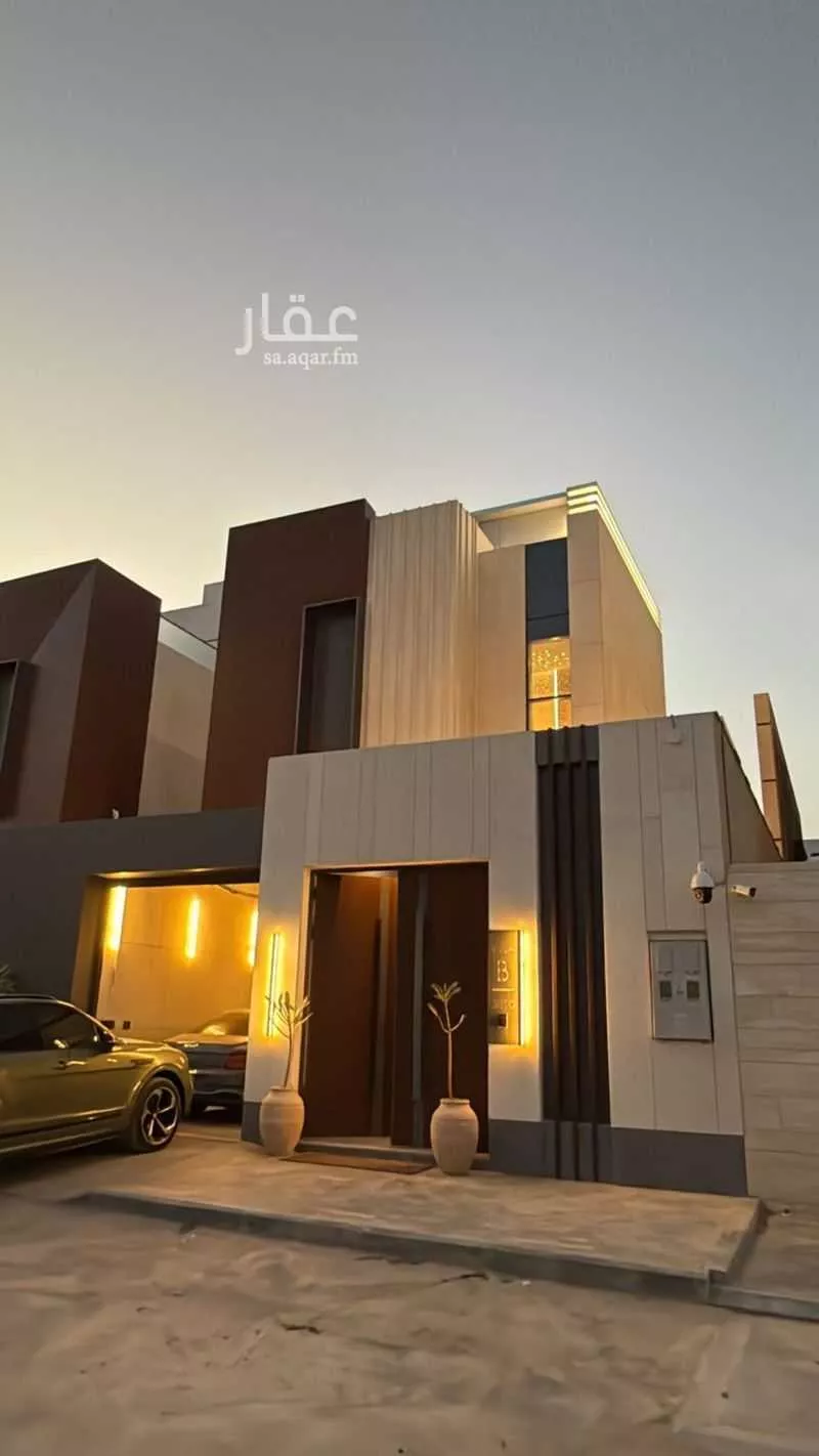 8 bedroom villa in Al Malqa 1