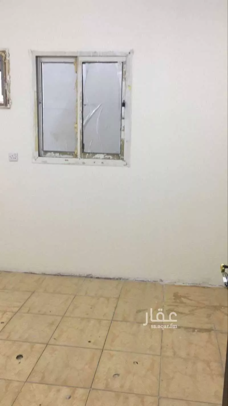 70 sqm building in Al Khalidiyyah 4