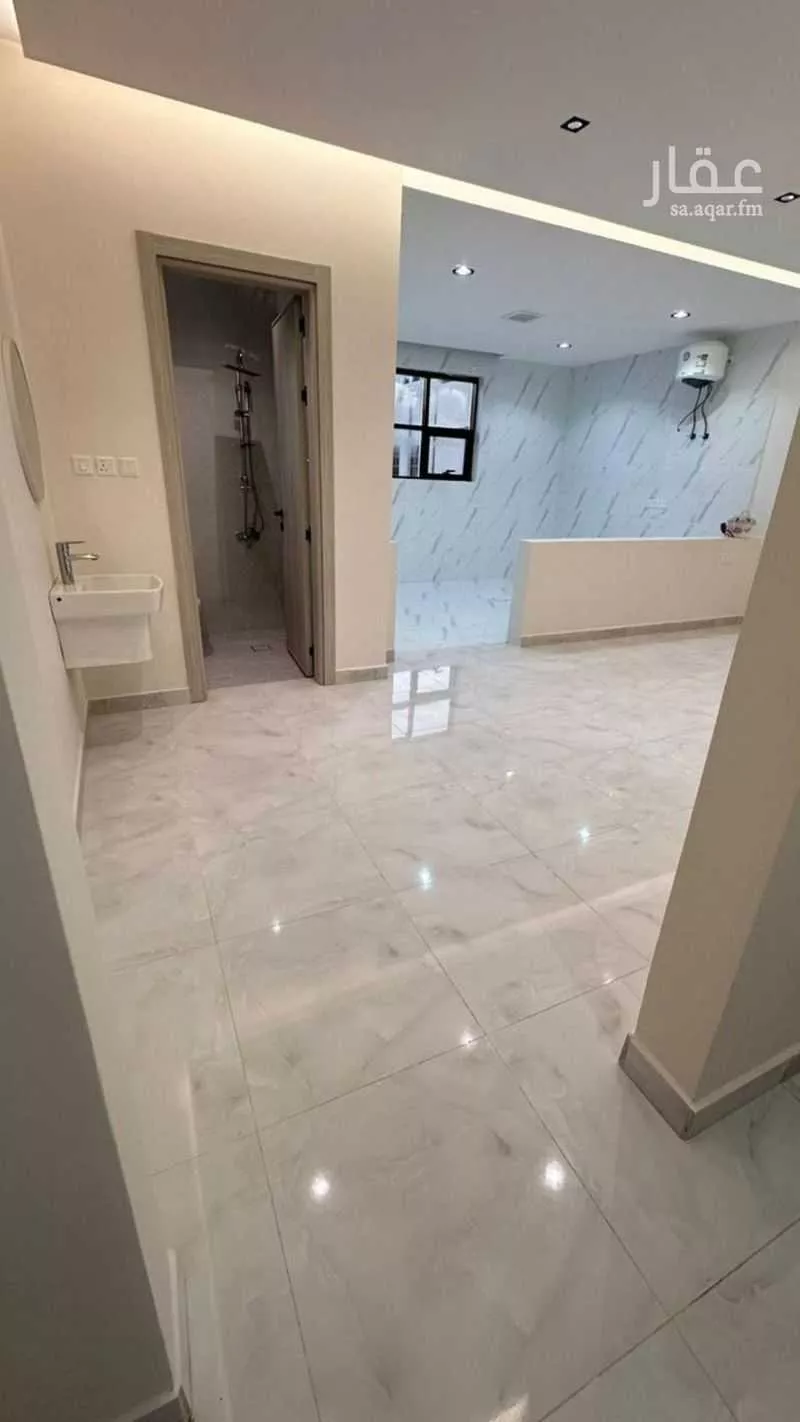 3 bedroom floor in Dhahrat Namar 1