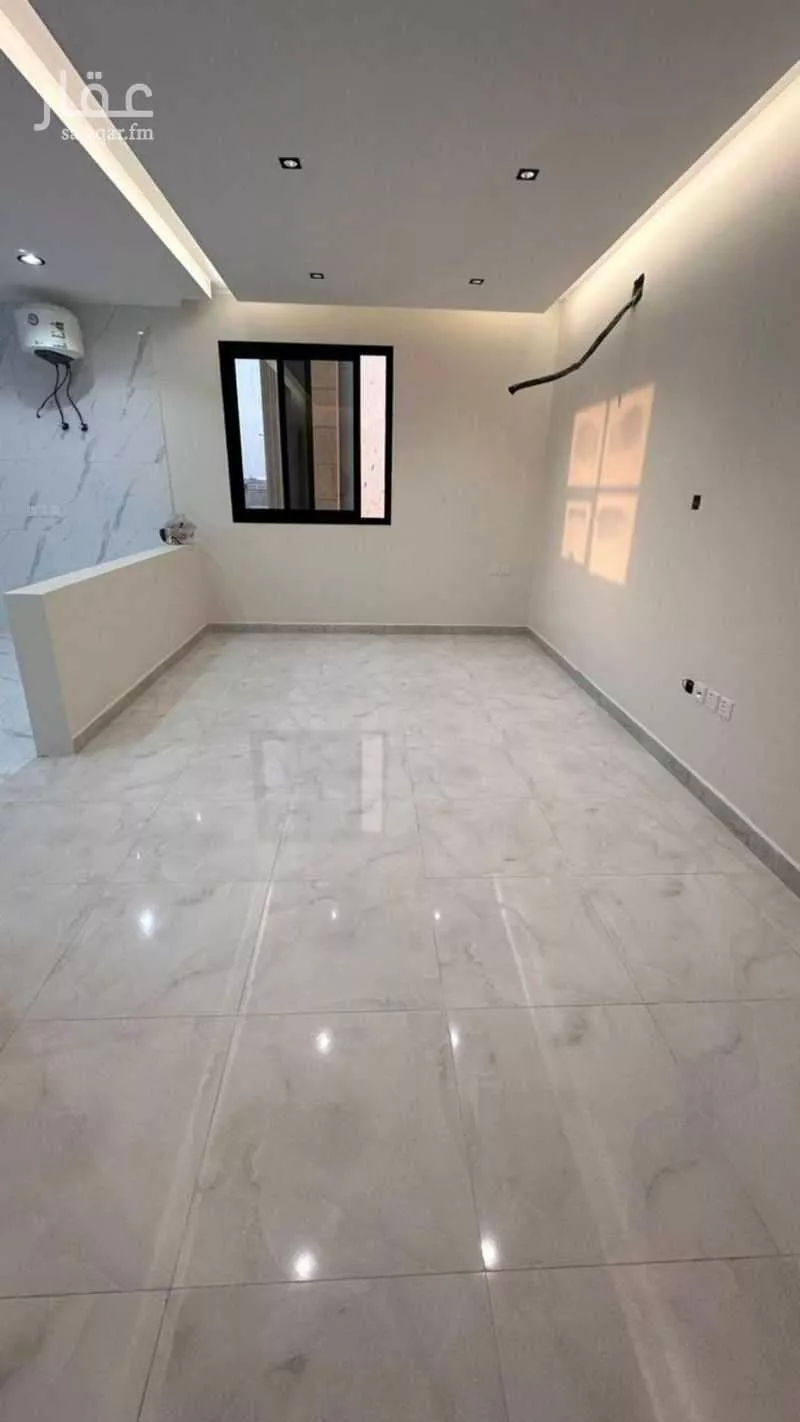 3 bedroom floor in Dhahrat Namar 4