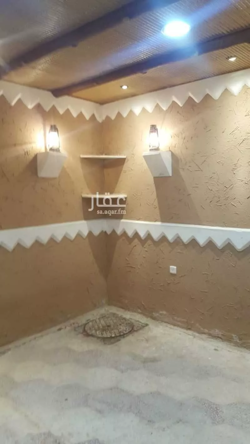 5 bedroom villa in Shubra, Riyadh 12