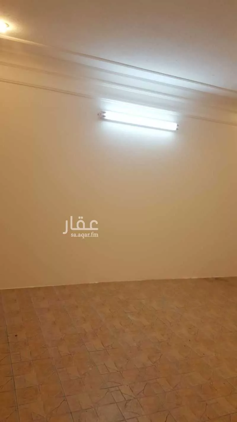5 bedroom villa in Shubra, Riyadh 22