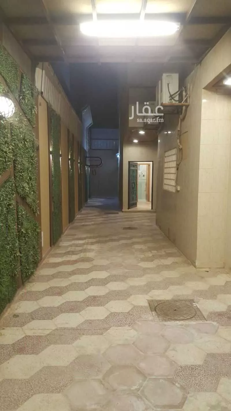 5 bedroom villa in Shubra, Riyadh 20