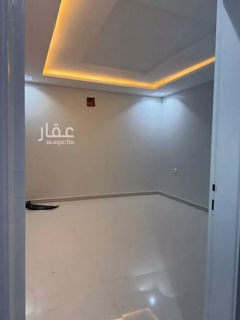 3 bedroom floor in Okaz 5