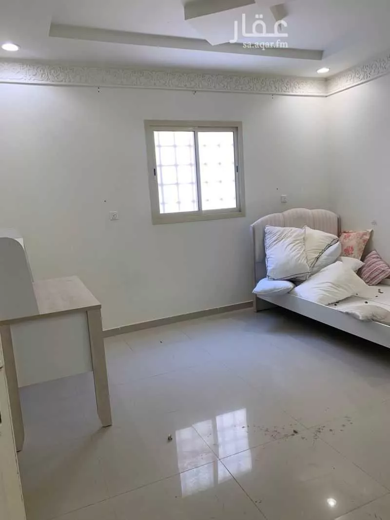 5 bedroom villa in Ishbiliyah 1