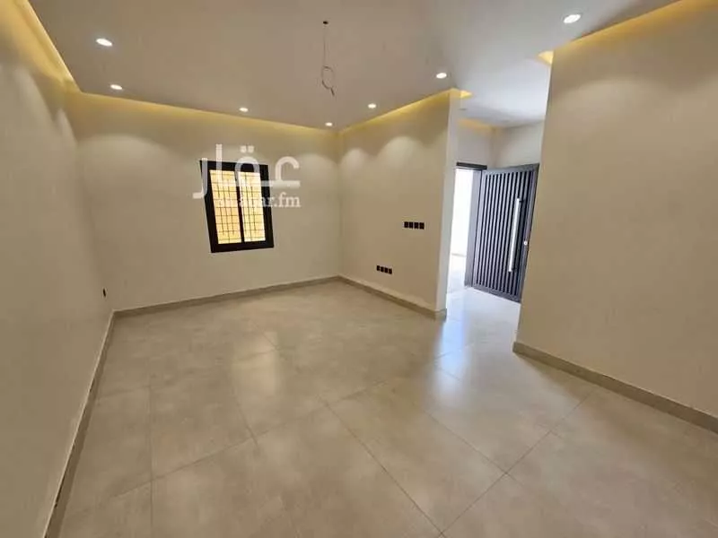 فيلا 8 غرف في الصالحية 2