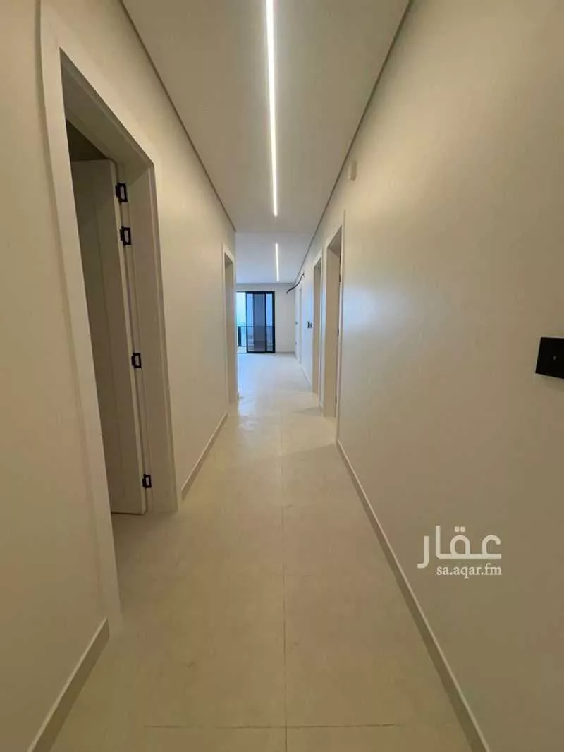 4 bedroom apartment in Al Fanar, Eastern Province 9