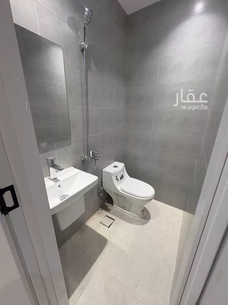 4 bedroom apartment in Al Fanar, Eastern Province 14