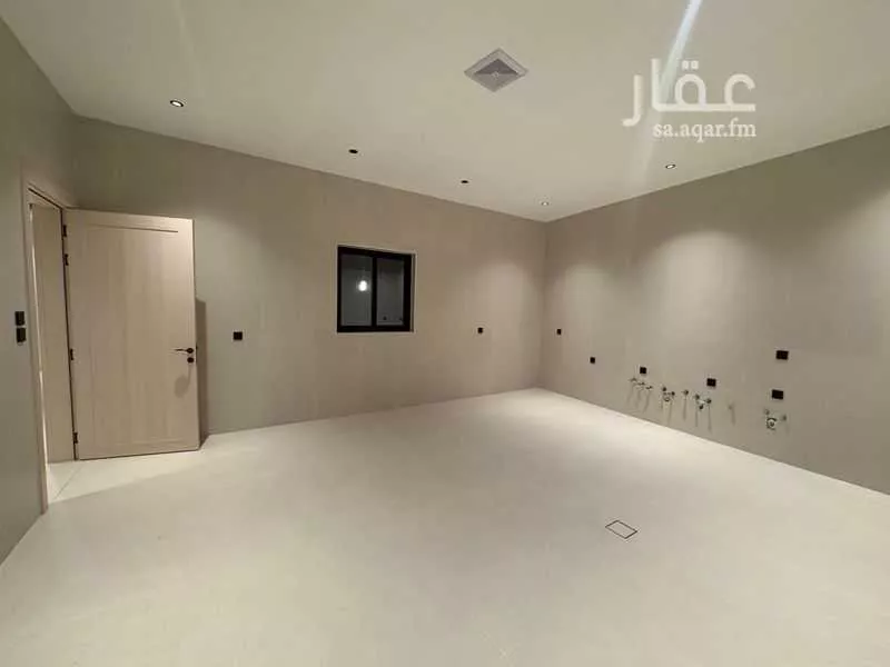 6 bedroom villa in Al Bahr, Eastern Province 17