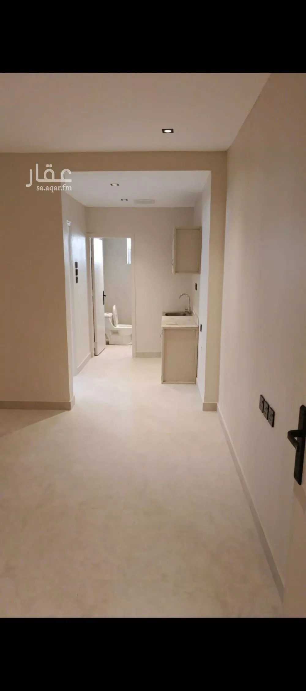 شقة 2 غرف في الملقا 4