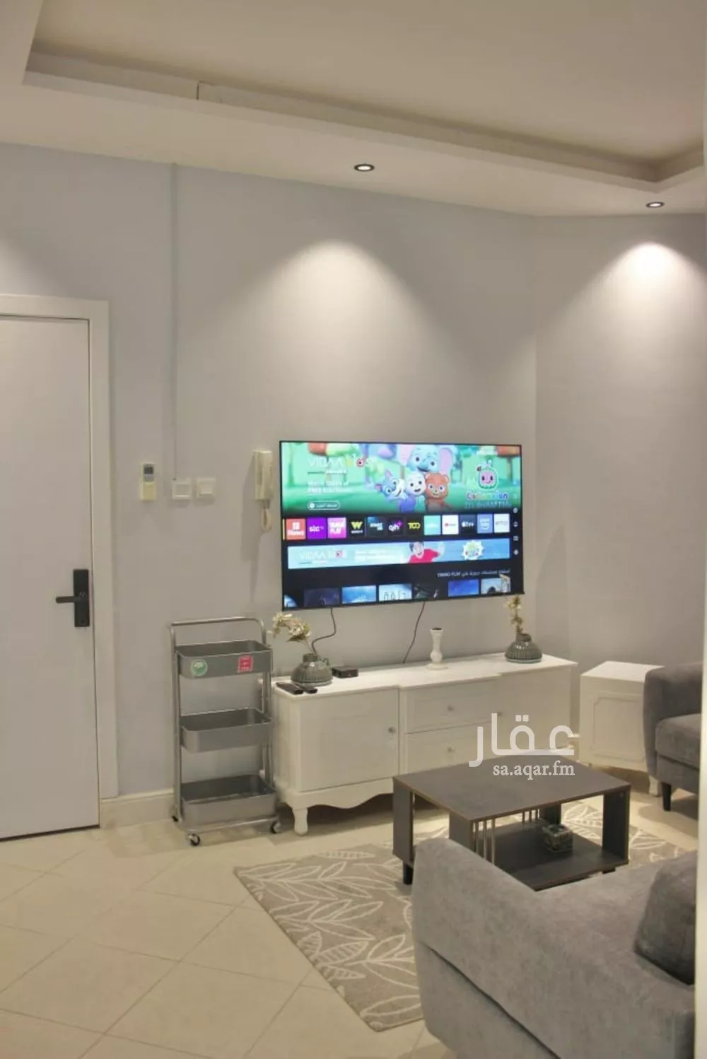 شقة 3 غرف في الملقا 4