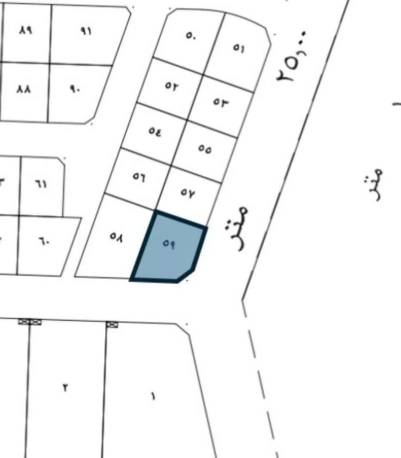 أرض 697 م² في الشرق 2