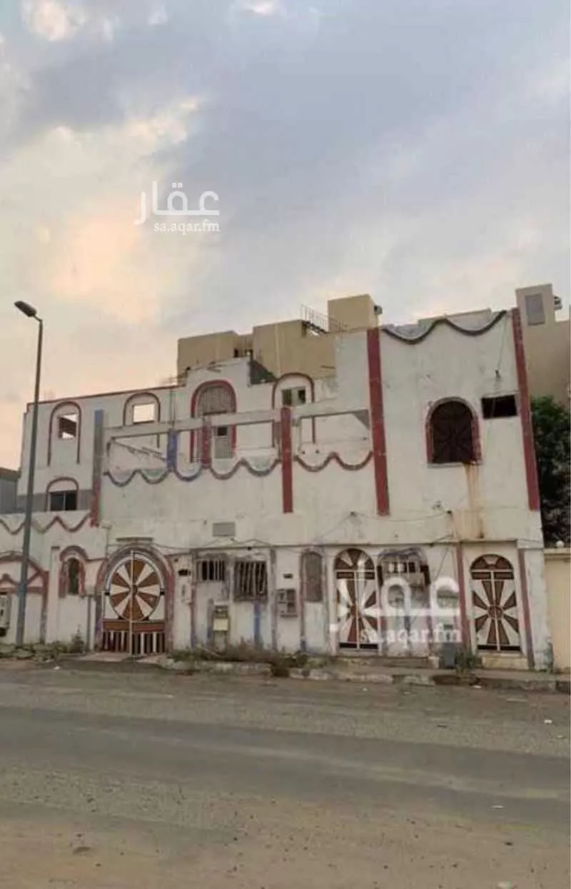 عمارة 420 م² في العمرة الجديدة 1