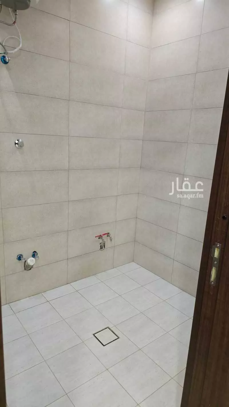 شقة 3 غرف في الرمال 5