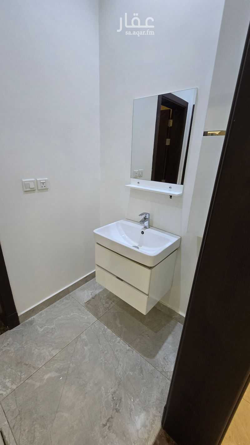 4 bedroom villa in Al Nuzhah, Riyadh 9