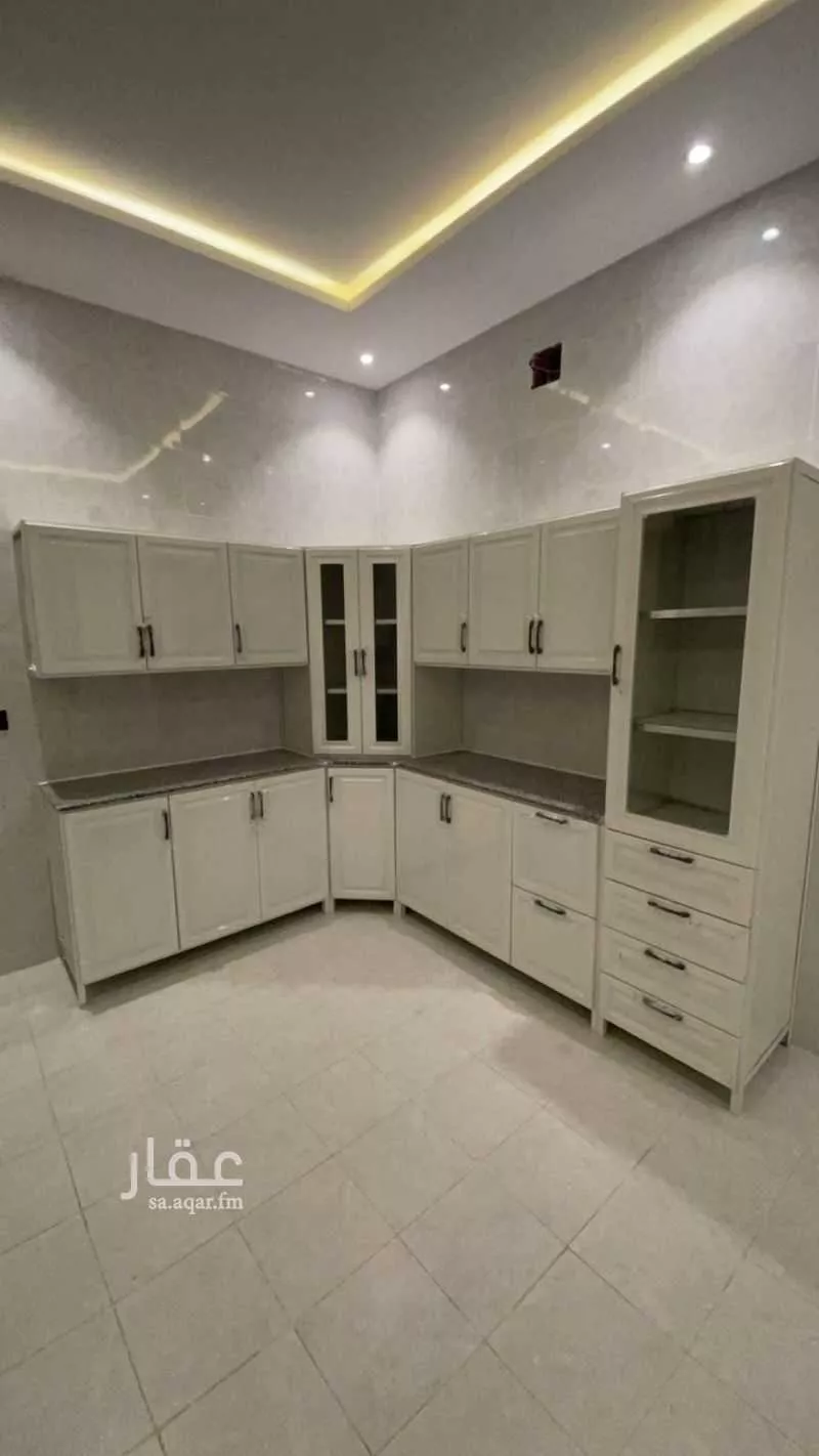 شقة 3 غرف في الرمال 2