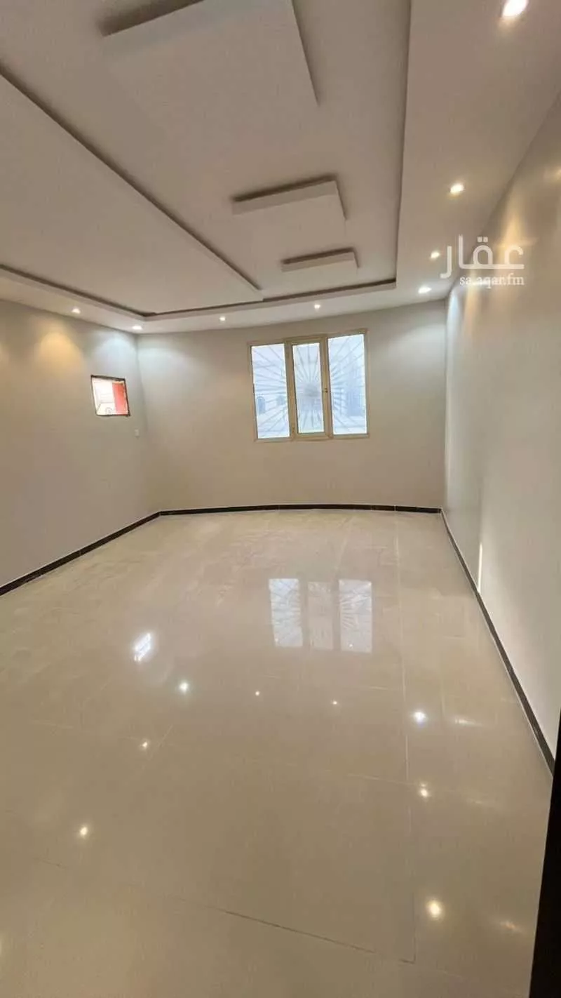 6 bedroom villa in Al Rimal 1
