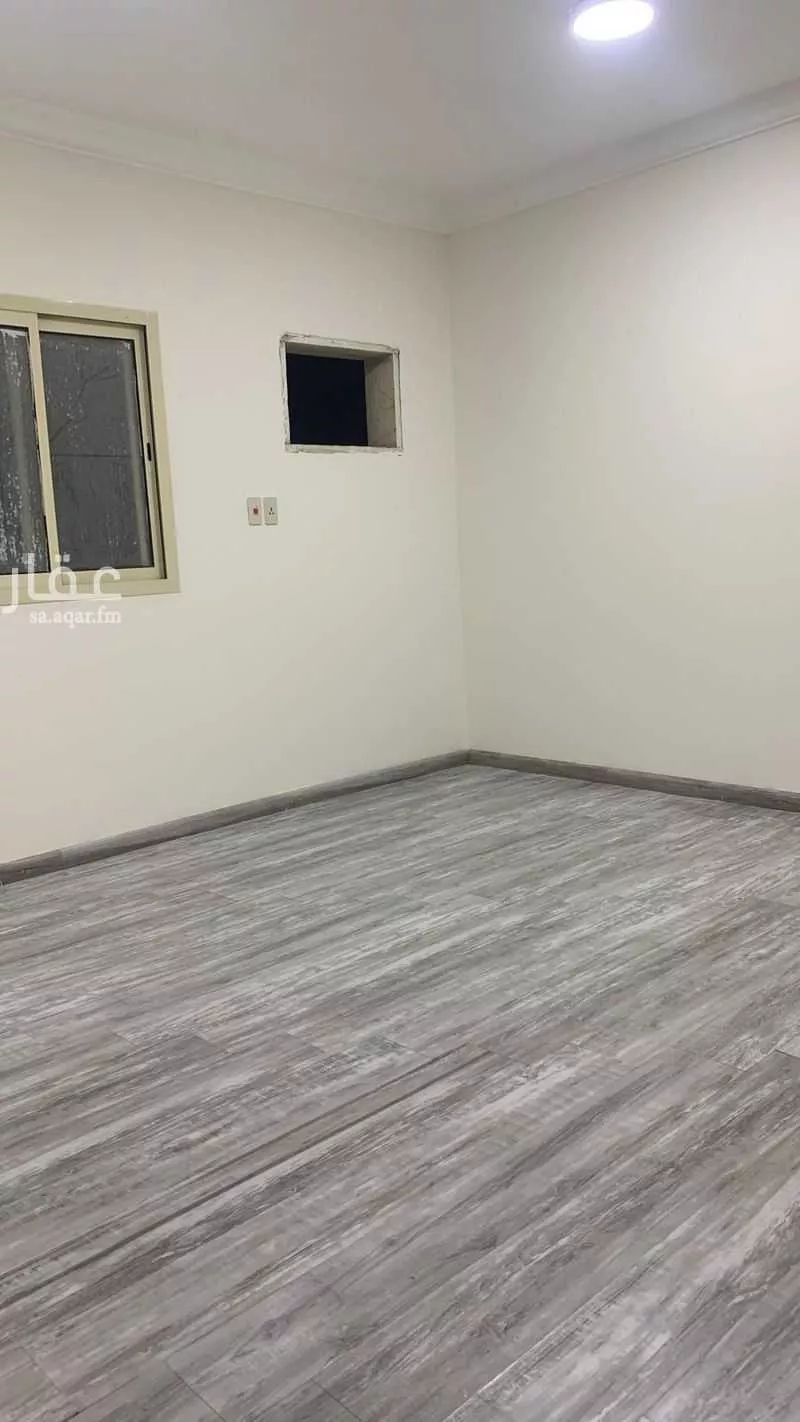 1100 sqm building in Al Jalawiyah 4