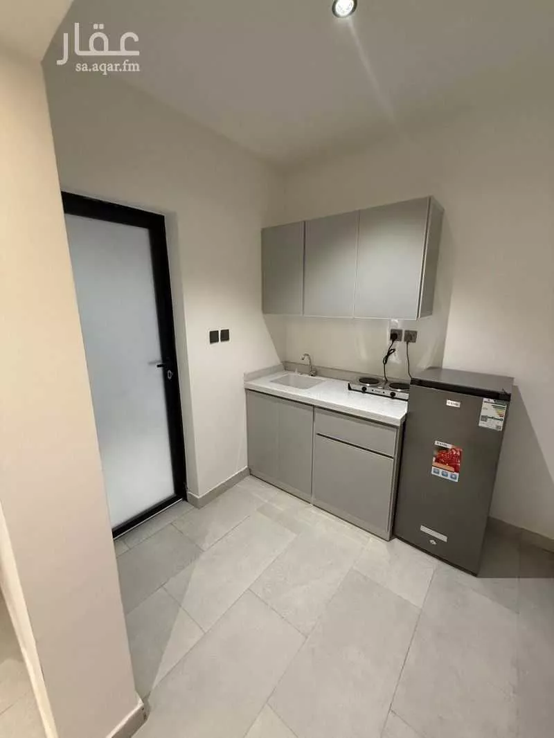 شقة 1 غرف في الروضة 2