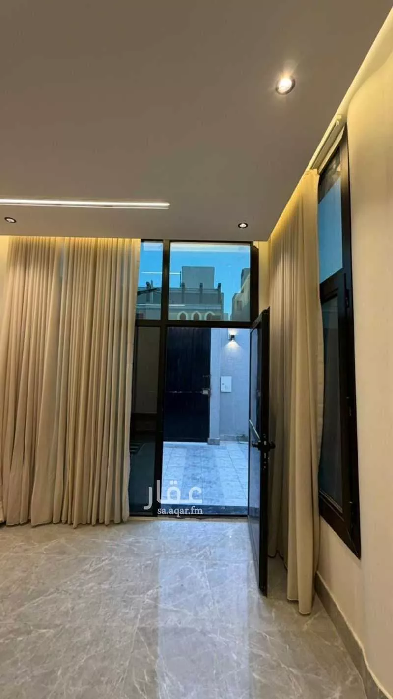 فيلا 6 غرف في النرجس 4