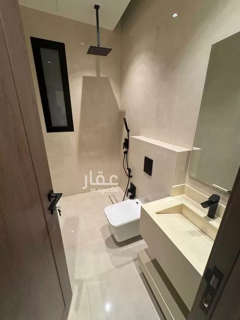 4 bedroom floor in Al Qairawan 2