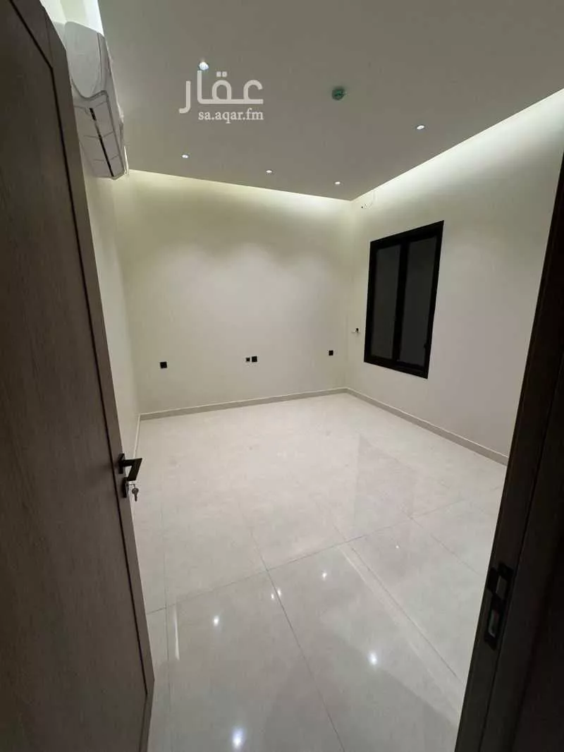4 bedroom floor in Al Qairawan 3